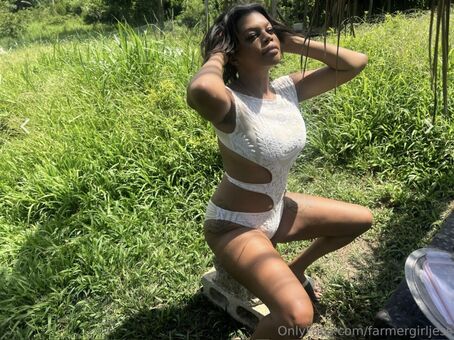 Farmer Girl Jess Nakenläckor OnlyFans Foto 15