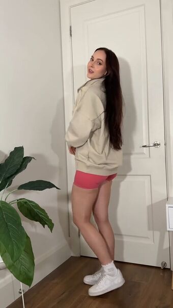 Fasffy Nakenläckor OnlyFans Foto 303