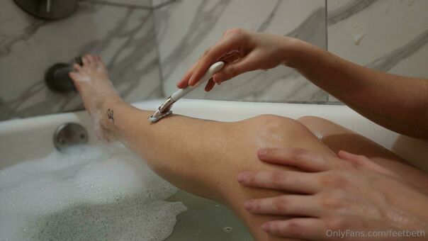 feetbeth Nakenläckor OnlyFans Foto 31
