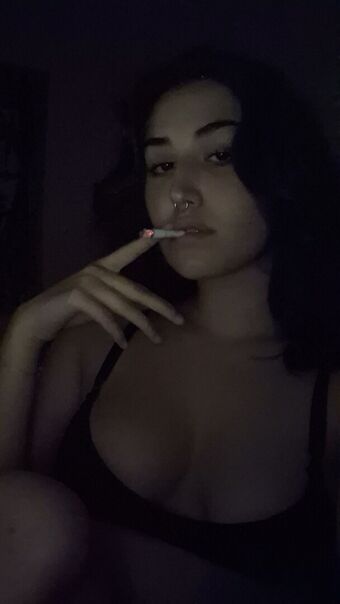 Fentanyl Nakenläckor OnlyFans Foto 10