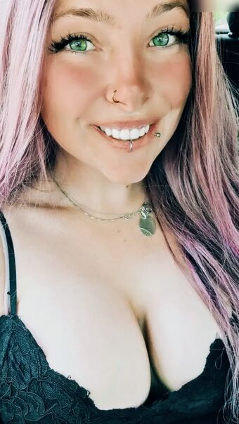 Flashinaa Nakenläckor OnlyFans Foto 22