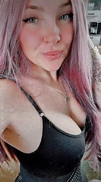 Flashinaa Nakenläckor OnlyFans Foto 25