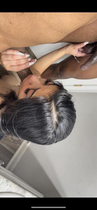 Foreignjaan Nakenläckor OnlyFans Foto 10