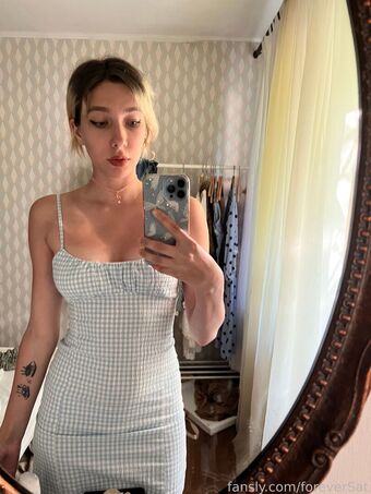 foreverSat Nakenläckor OnlyFans Foto 13