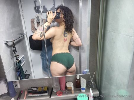 foreverwandering Nakenläckor OnlyFans Foto 86