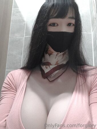 forglory Nakenläckor OnlyFans Foto 17