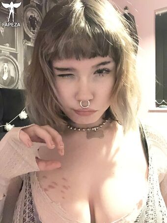 formerlyknownas Nakenläckor OnlyFans Foto 5