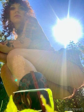 forwardfarewell Nakenläckor OnlyFans Foto 6