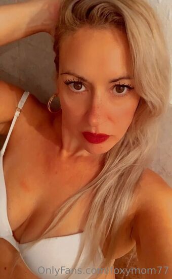 foxymom77 Nakenläckor OnlyFans Foto 5