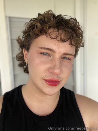 freepadabwa Nakenläckor OnlyFans Foto 1