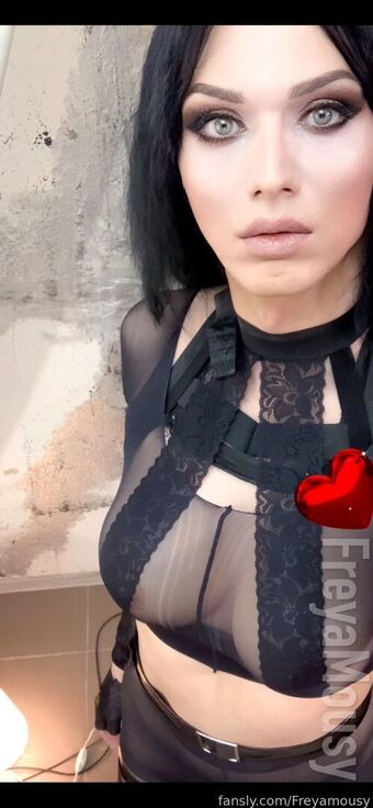 Freyamousy Nakenläckor OnlyFans Foto 12