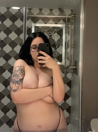 friendlywitch_