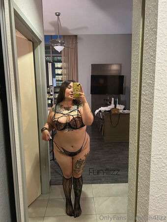 fun4lizz Nakenläckor OnlyFans Foto 47
