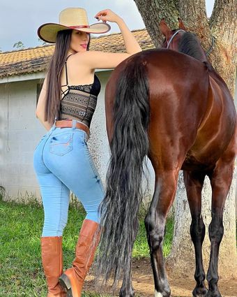 Geandra Bazzanella Nakenläckor OnlyFans Foto 2