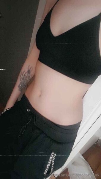 ghostaholics Nakenläckor OnlyFans Foto 7