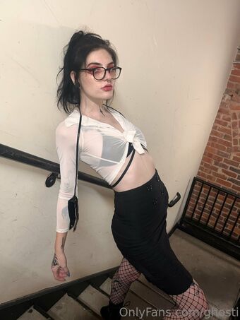 ghosti Nakenläckor OnlyFans Foto 9