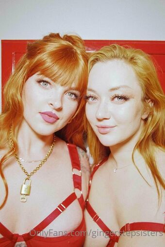 gingerstepsisters Nakenläckor OnlyFans Foto 4