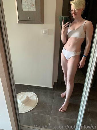 Goblinflower Nakenläckor OnlyFans Foto 27