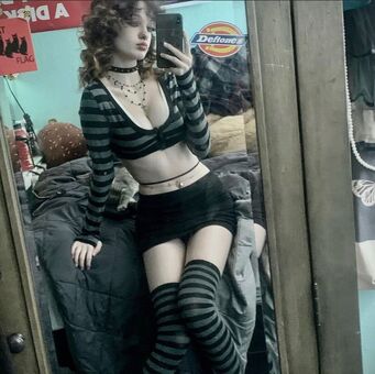goth_queen_os