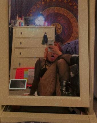 Gothicbratgf