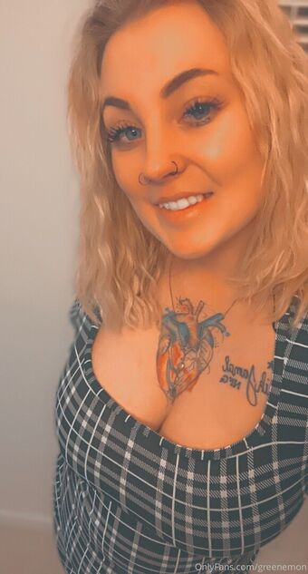 greenemon Nakenläckor OnlyFans Foto 14