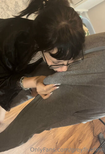 greyfivefine Nakenläckor OnlyFans Foto 8