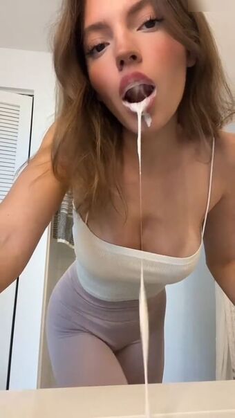 Hailey Miller Nakenläckor OnlyFans Foto 41