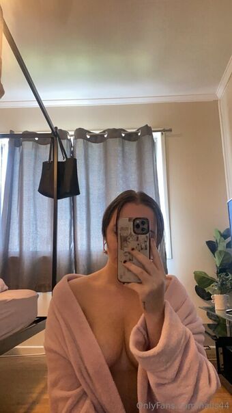 hails44 Nakenläckor OnlyFans Foto 1