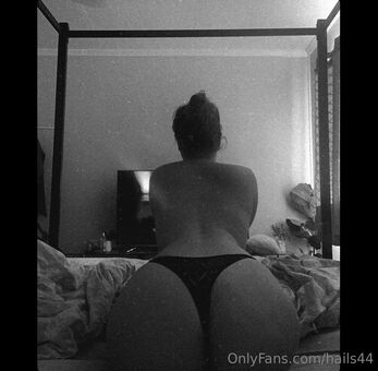 hails44 Nakenläckor OnlyFans Foto 3