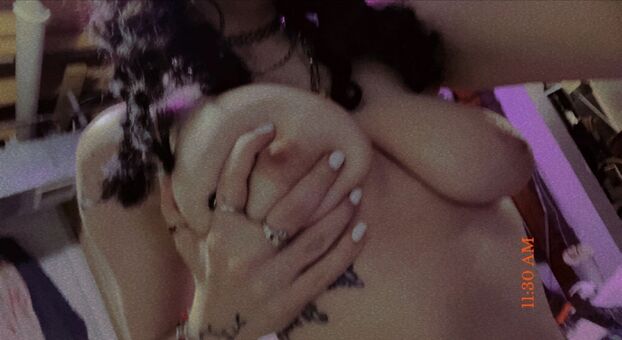 Halley Nakenläckor OnlyFans Foto 17