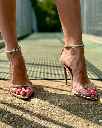 heelsofmine Nakenläckor OnlyFans Foto 15