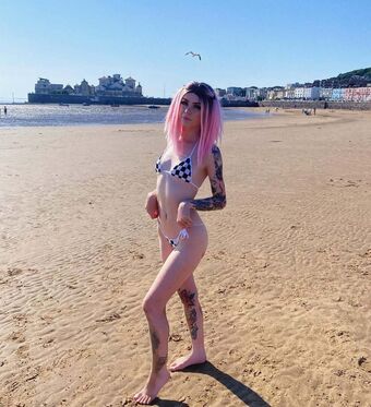 hell0kittyglock Nakenläckor OnlyFans Foto 8