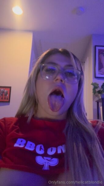 hellcatblondie