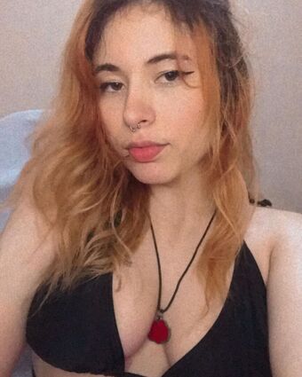 Hellenrp Nakenläckor OnlyFans Foto 1