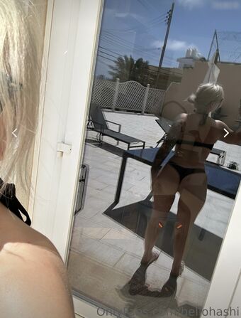 Hellohashi_ Nakenläckor OnlyFans Foto 12