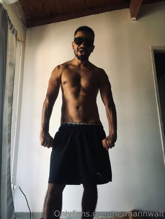 hermannwalt Nakenläckor OnlyFans Foto 7
