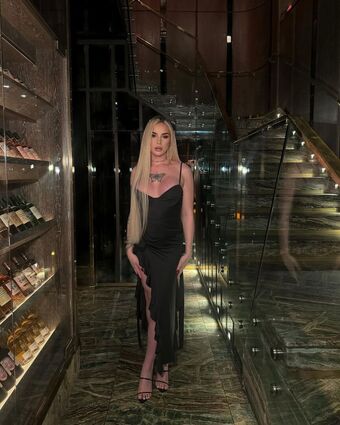 Hillary Nakenläckor OnlyFans Foto 6