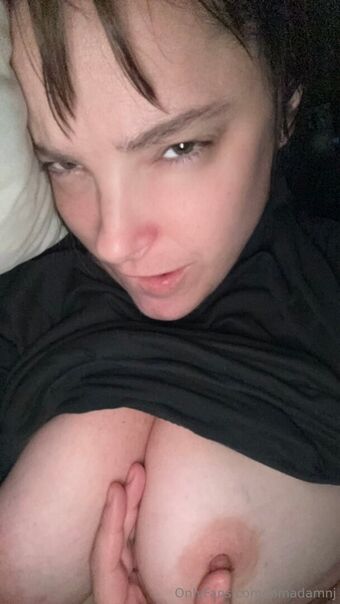 himadamnj Nakenläckor OnlyFans Foto 3