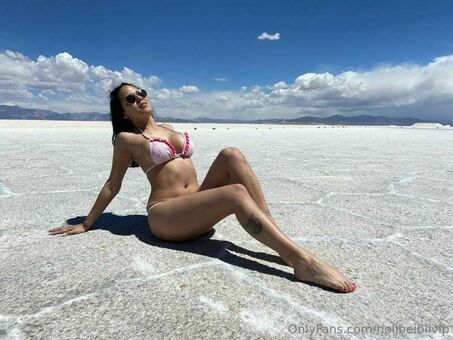 Holi Beibi