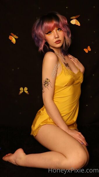 Honeypixie Nakenläckor OnlyFans Foto 4