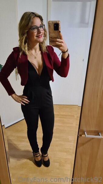hotchick92 Nakenläckor OnlyFans Foto 11