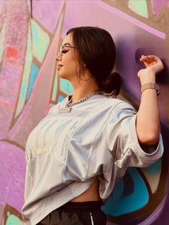https: Nakenläckor OnlyFans Foto 13