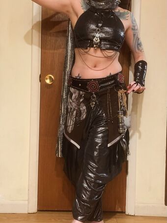 Hythrall Nakenläckor OnlyFans Foto 8