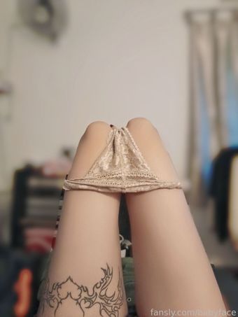 HyunIris Nakenläckor OnlyFans Foto 3