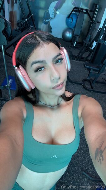 iasmints Nakenläckor OnlyFans Foto 35