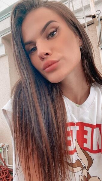 Idealova Nakenläckor OnlyFans Foto 3