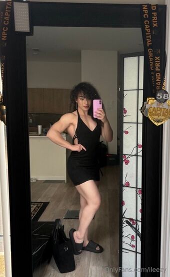 ileezy Nakenläckor OnlyFans Foto 18