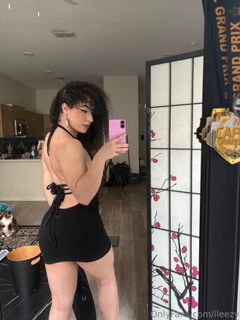 ileezy Nakenläckor OnlyFans Foto 19