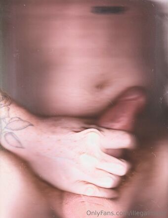 illegalmajor Nakenläckor OnlyFans Foto 9