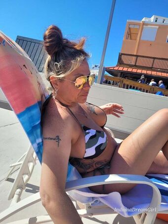 Indianadreamgirl Nakenläckor OnlyFans Foto 8
